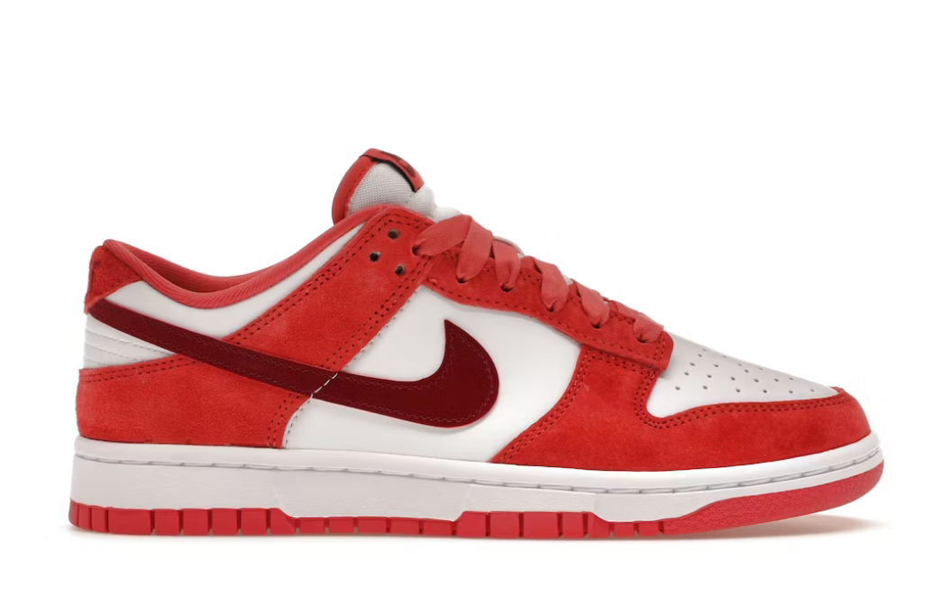 Nike Dunk Low Valentine's Day (2024)